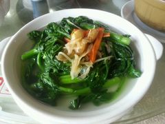 -鲤鱼塘农家山庄