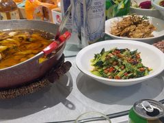 -鑫巴蜀小镇 · 水煮鱼专研店(玉桥店)