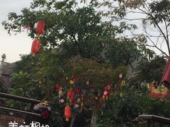 -百里峡七彩艺术小镇