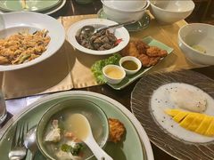 -Sala Thai Restaurant