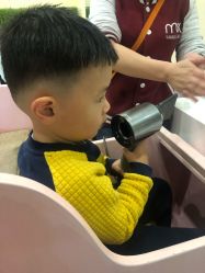 -马克叔叔儿童理发形象设计