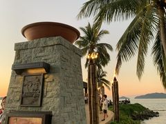 -Sunset Bar(丹绒亚路香格里拉店)