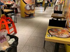 大堂-麦当劳(中山公园龙之梦店)