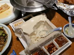 -95号酱骨·一块豆腐(展春园西路店)