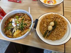 -丽丽三鲜螺蛳粉(田林路店)