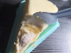 -蜜蜂小象·榴莲千层蛋糕(时代汇11栋店)