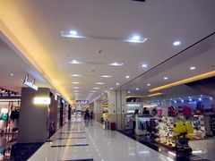 -鸿通城购物中心