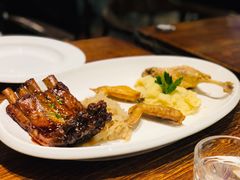 -1886德国汽车餐厅(外滩十六铺码头店)