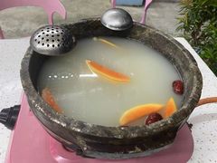 -墨脱石锅椰子鸡•海鲜糟粕醋(榆亚路店)