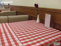 -红宝石·鲜奶小方·海派西点房(南丹店)