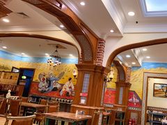 大堂-清真·玛丽亚新疆菜主题餐厅(浙江中路店)