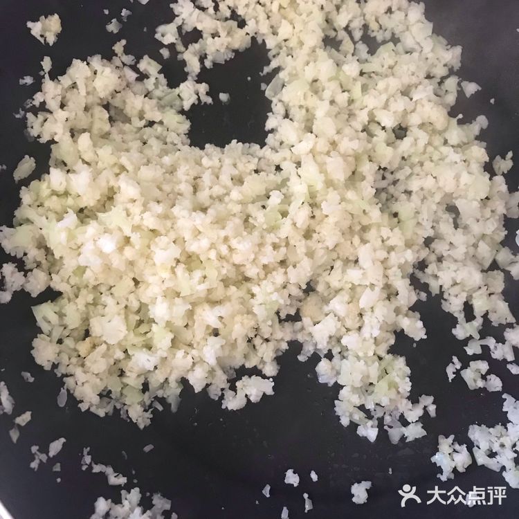 不用一颗米的减脂餐:花菜蛋炒饭🍚
