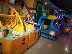 -星悦蓝海欢乐园(石路天虹店)