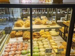 -顶东面包花园·生日蛋糕(世博店)