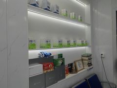 -光明眼镜·蔡司授权(徐泾店)