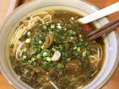 酸菜米线-呼啦面馆·头牌豌杂面(爱琴海店)