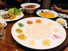 捞起顺德鱼生-果然居酒家 · 顺德园林私房菜