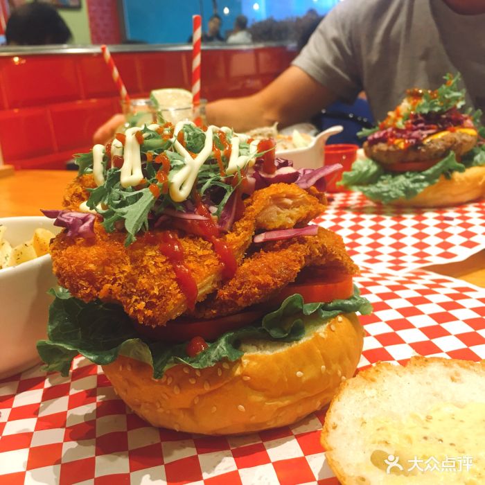 泰式双层鸡腿堡