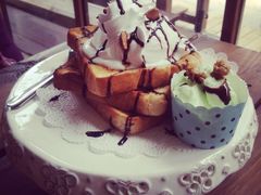 蜂蜜面包-Cafe Alice咖啡爱丽丝(奥城店)