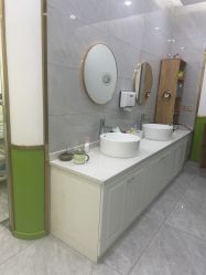 -苗医生专业祛痘·皮肤管理