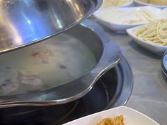 -光头药膳鸡(莱茵小镇店)
