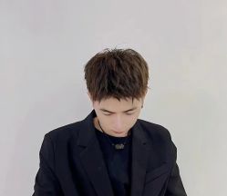 -丝语萱形象