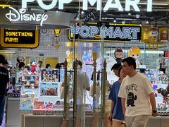 -泡泡玛特POPMART(上海环球港店)