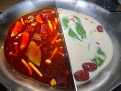 双拼鸳鸯锅-湊湊火锅·茶憩(上海合生汇店)