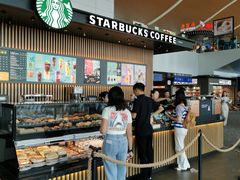 面包甜点陈列柜-星巴克(浦东机场T2到达店)