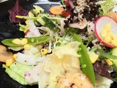 轻体鲜虾牛油果沙拉-威克特披萨汉堡