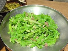 -聚鑫朋酸菜肥肠(文艺路口店)