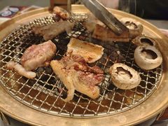 -山焱·炭火自助烤肉(周浦万达店)