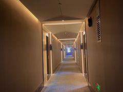 -忆江南酒店(交通大学咸宁路地铁站店)