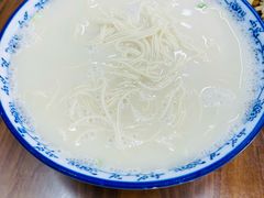 -雪琴面馆富安特色鱼汤面(城中花园店)