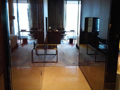 -广州天河希尔顿酒店