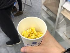 -上海跨国采购会展中心