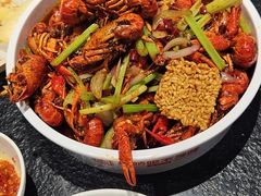 网红秘制龙虾-周姑娘不等味·牛羊肉火锅·螃蟹罗氏虾·烤鱼烤串(高邮店)