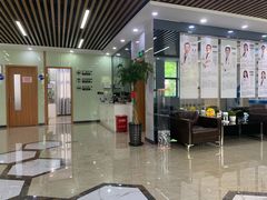 -茂菊口腔连锁(浦东南路店)