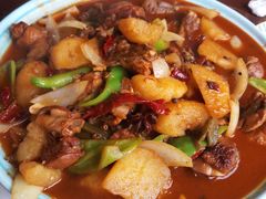 新疆大盘鸡-阿拉木汗餐厅(山大路店)