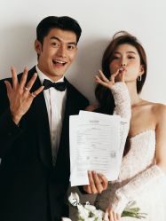 -雪中彩影婚纱摄影·微光艺术中心