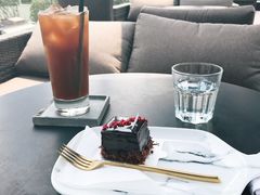 -UNI UNI(环亚凯瑟琳店)