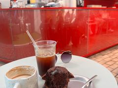 -UNI UNI(环亚凯瑟琳店)