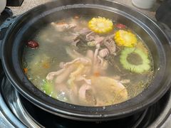 -野迹·石橄榄鸡·烧烤(新洲店)