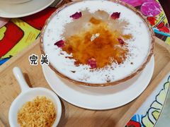金箔雪燕桃胶-甜心妈妈·榴莲星级糖水(北京路总店)