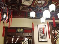 -梅龙镇酒家(南京西路总店)