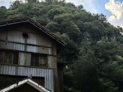 -高荡千年布依古寨旅游景区