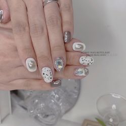 -Momo nail 日系美甲