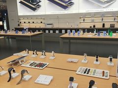 -华为授权体验店(中山公园来福士)