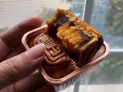 莲蓉蛋黄月饼-上海半岛酒店·半岛精品店