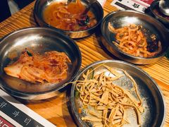-青瓦炭韩潮烤肉(花园道店)
